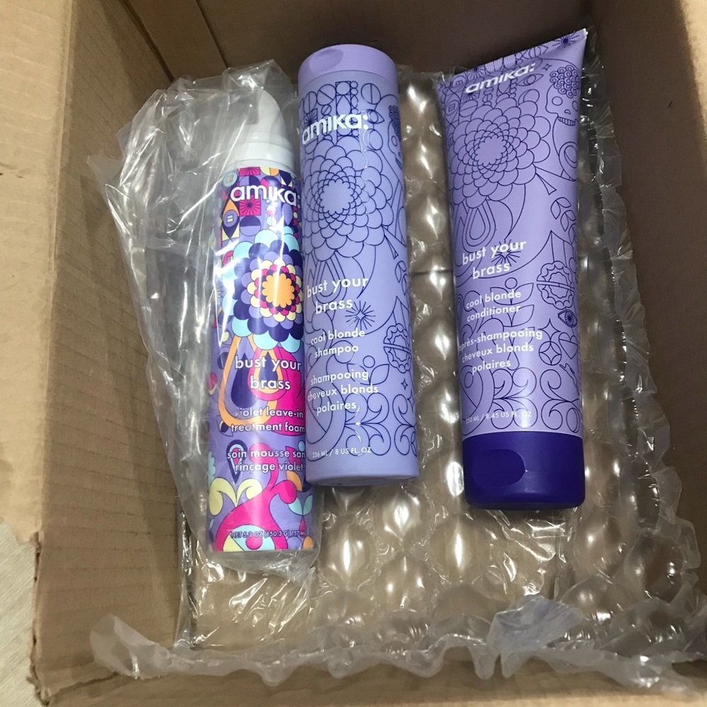 Huge lot for blondes amika